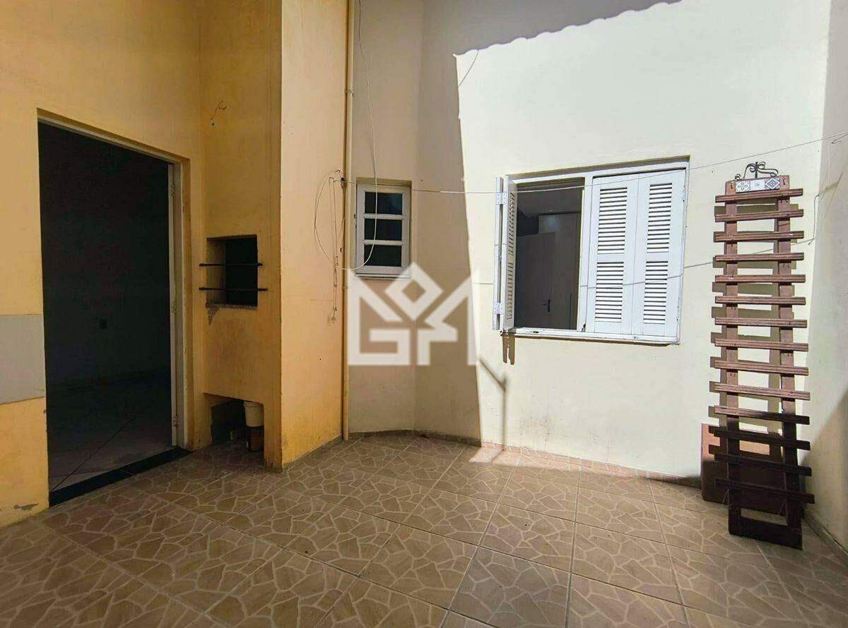 Casa com 2 quartos para aluguel, 61m² - Girassol - Gravataí: 