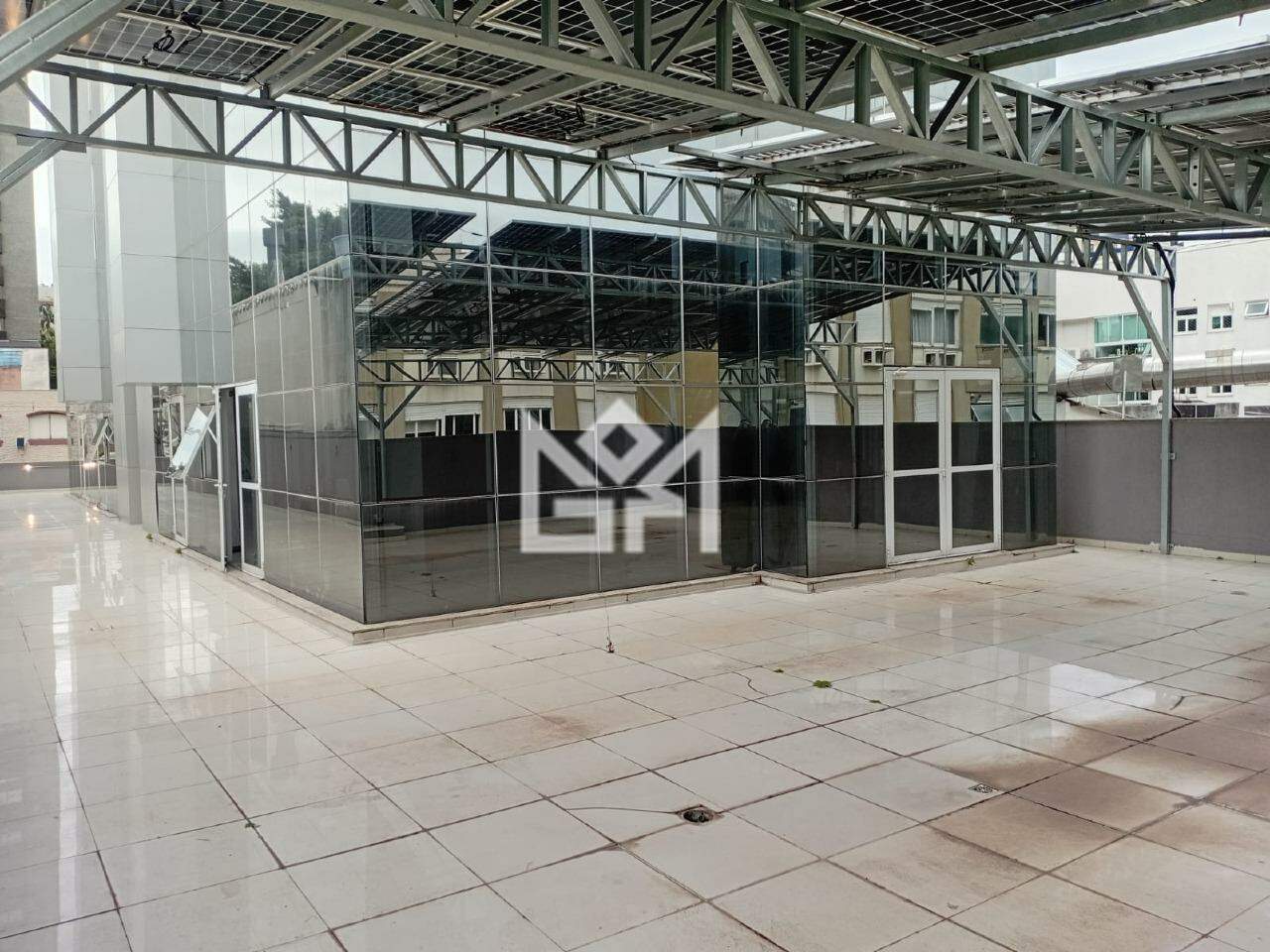 Sala/Conjunto Comercial com para aluguel, 150m² - Petrópolis - Porto Alegre: 