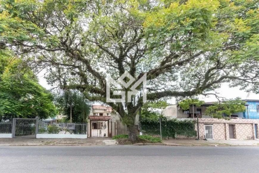 Casa com 3 quartos à venda, 244m² - Nonoai - Porto Alegre: 