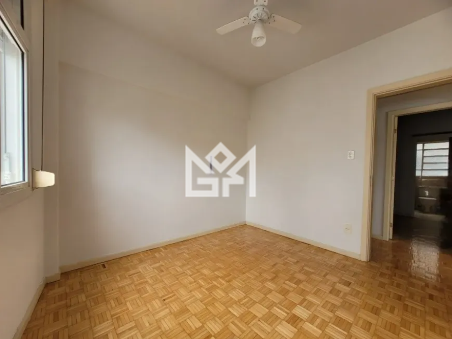 Apartamento com 3 quartos para aluguel, 110m² - Independência - Porto Alegre: 