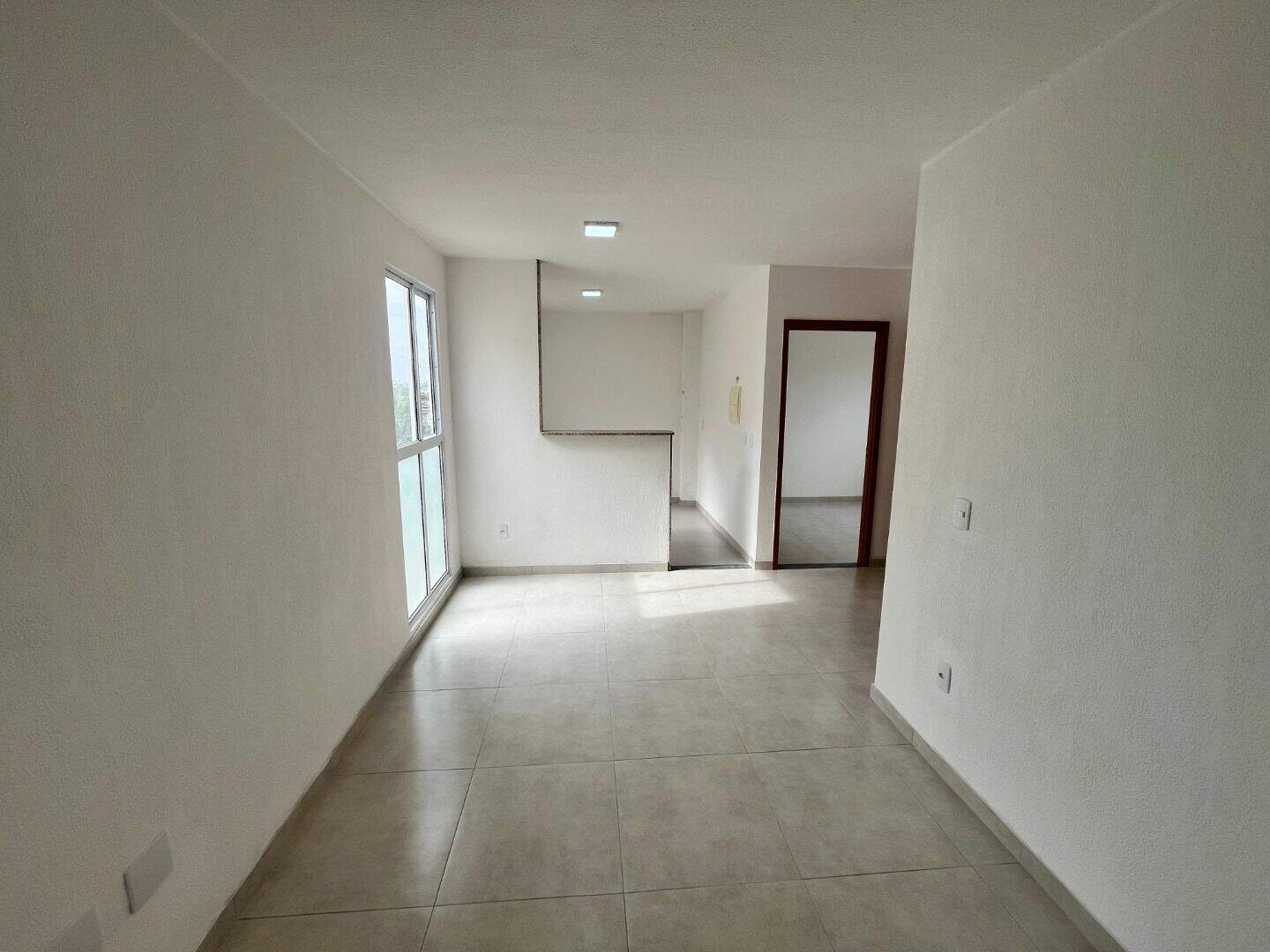 Apartamento com 2 quartos para aluguel, 45m² - Dona Mercedes - Gravataí: 