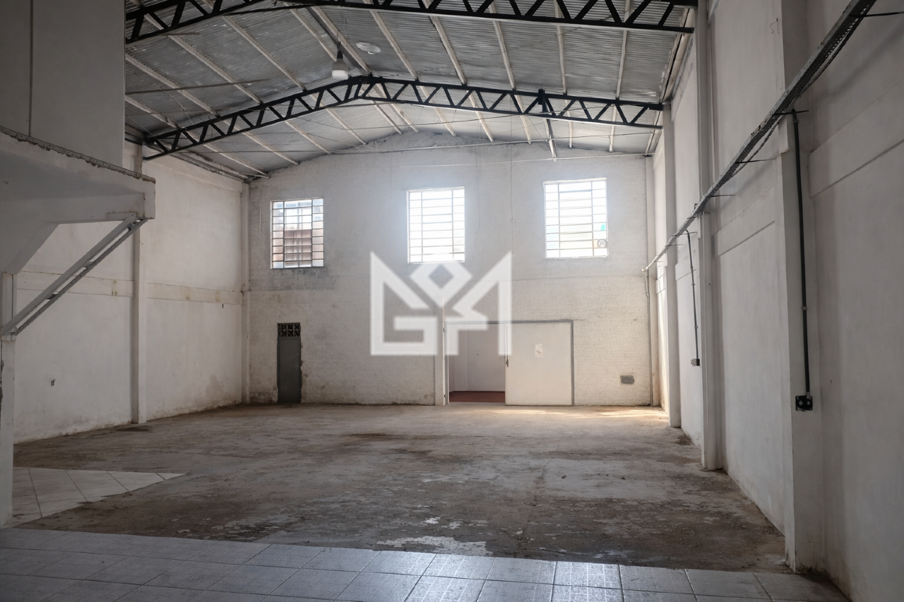 Pavilhão/Galpão/Depósito/Armazém com para aluguel, 278m² - Sarandi - Porto Alegre: 