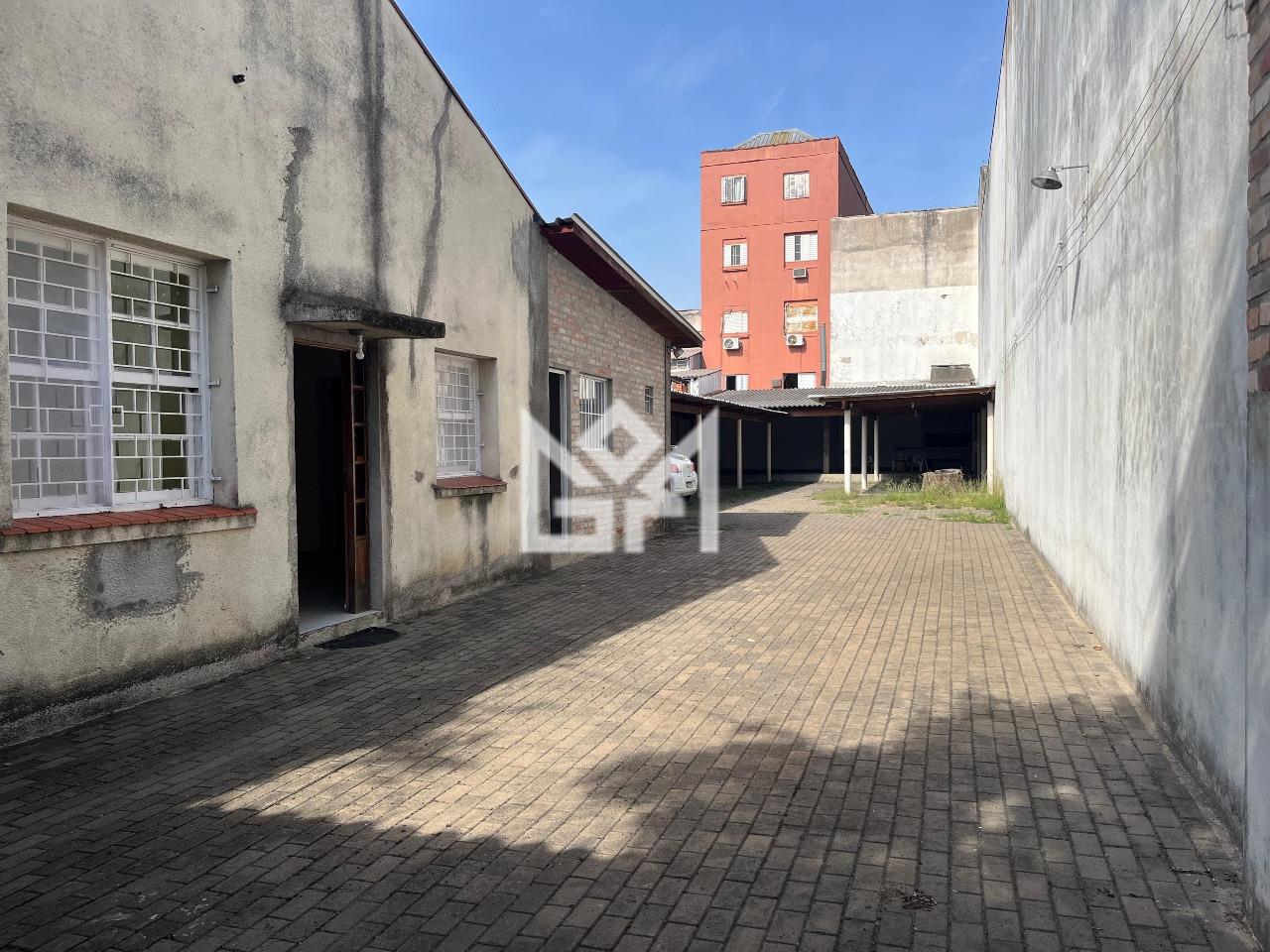 Pavilhão/Galpão/Depósito/Armazém com para aluguel, 484m² - Azenha - Porto Alegre: 