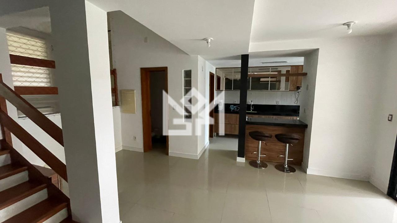 Casa com 3 quartos para aluguel, 200m² - Vila Nova - Porto Alegre: 