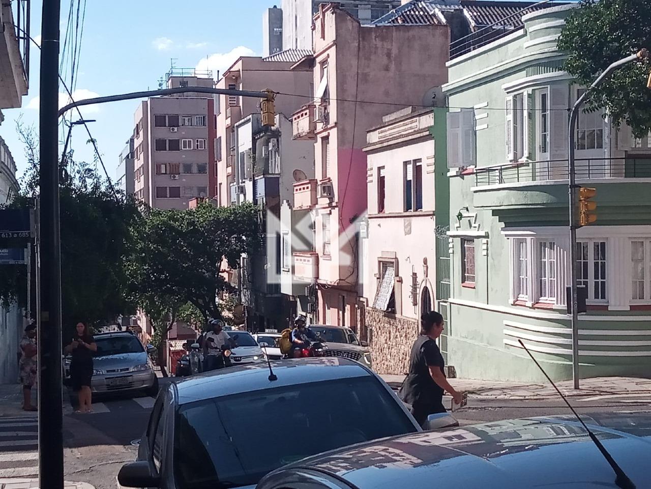 Sobrado com para aluguel, 215m² - Centro Histórico - Porto Alegre: 