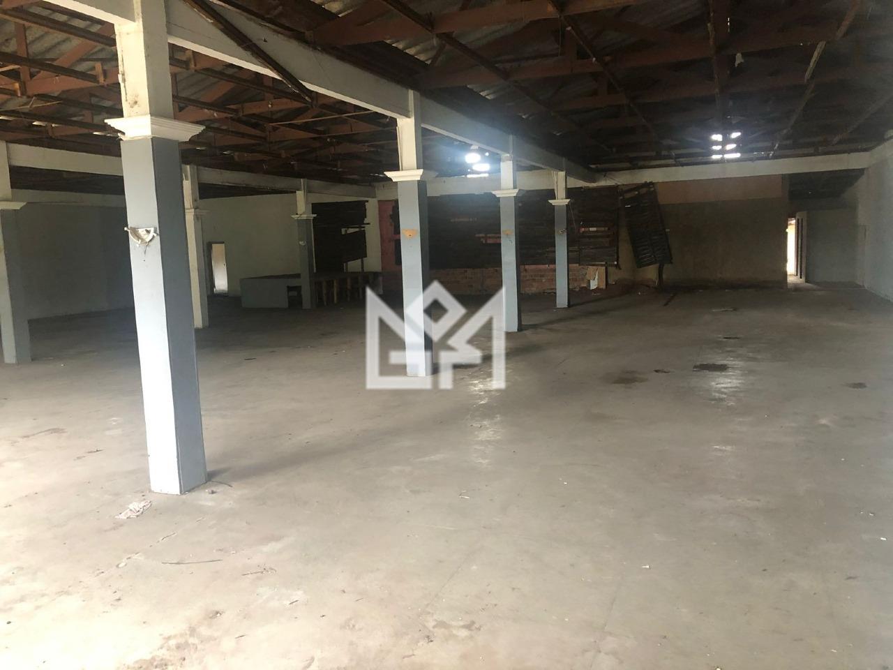 Pavilhão/Galpão/Depósito/Armazém com para aluguel, 740m² - Rubem Berta - Porto Alegre: 