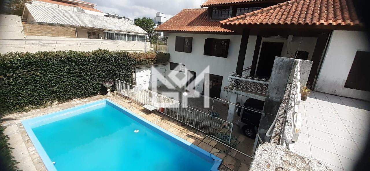 Casa com 6 quartos para aluguel, 600m² - Partenon - Porto Alegre: 