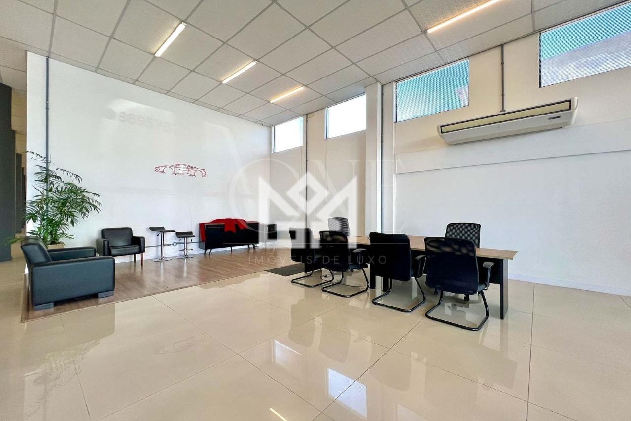 Casa com 2 quartos para aluguel, 210m² - São João - Porto Alegre: 