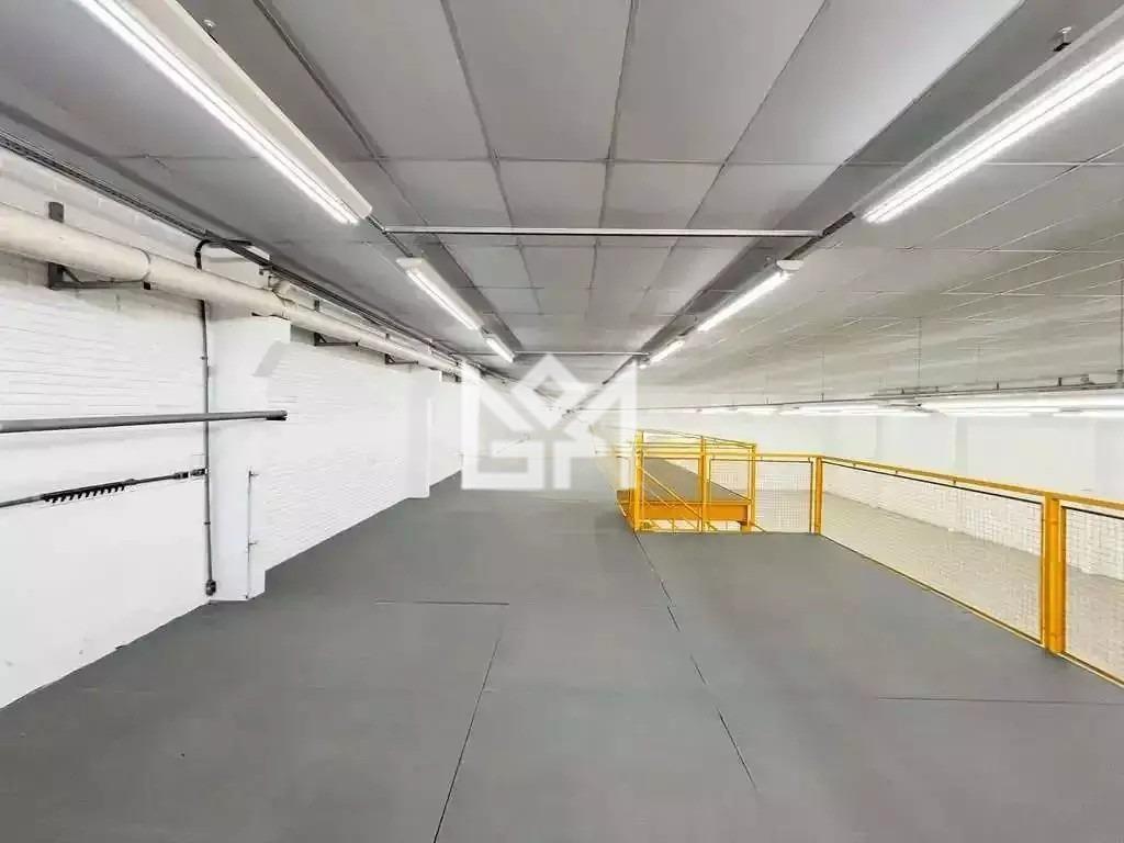 Pavilhão/Galpão/Depósito/Armazém com para aluguel, 730m² - Navegantes - Porto Alegre: 