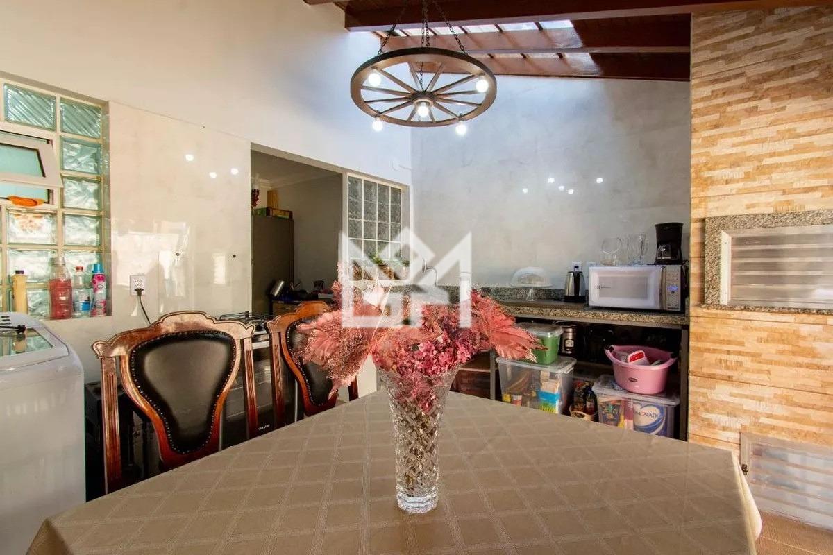 Casa com 2 quartos à venda, 96m² - Rio Branco - Canoas: 