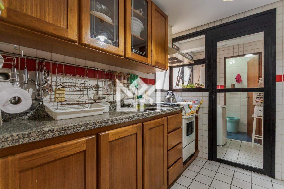 Cobertura com 4 quartos para aluguel, 206m² - Petrópolis - Porto Alegre: 