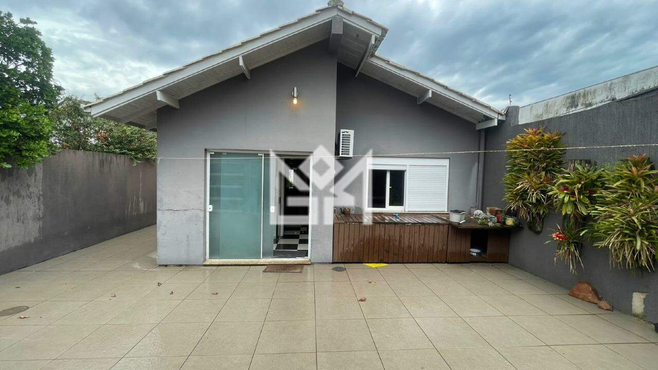 Casa com 2 quartos para aluguel, 175m² - Santa Maria Goretti - Porto Alegre: 