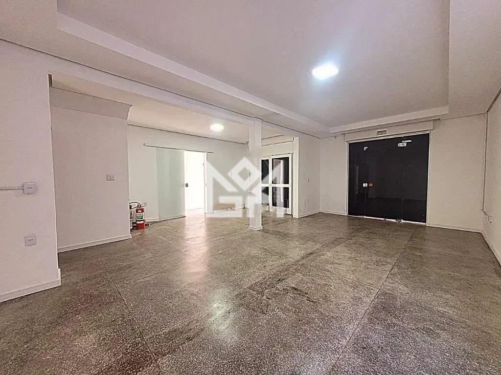 Casa com 3 quartos para aluguel, 240m² - Azenha - Porto Alegre: 