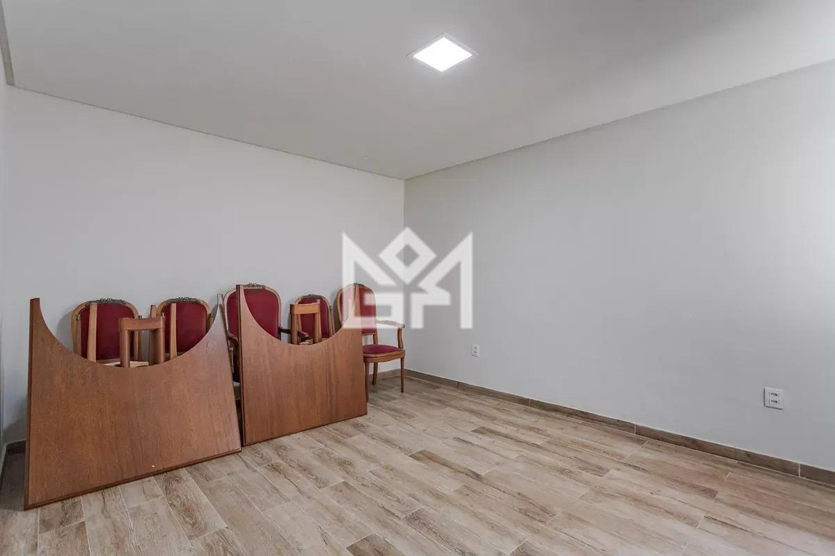 Apartamento com 3 quartos para aluguel, 52m² - Auxiliadora - Porto Alegre: 