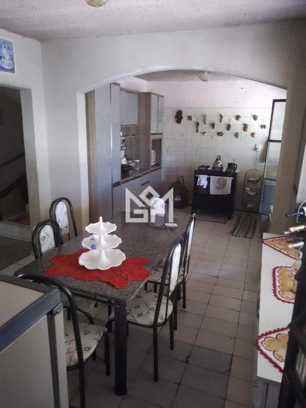 Casa com 4 quartos à venda, 80m² - Monte Belo - Gravataí: 