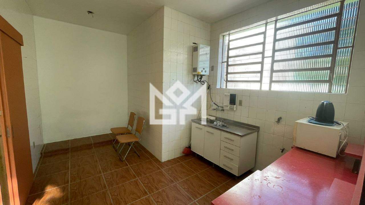 Casa com 3 quartos à venda, 350m² - Partenon - Porto Alegre: 