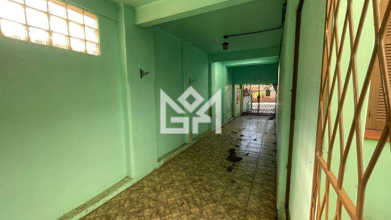 Casa com 3 quartos à venda, 350m² - Partenon - Porto Alegre: 