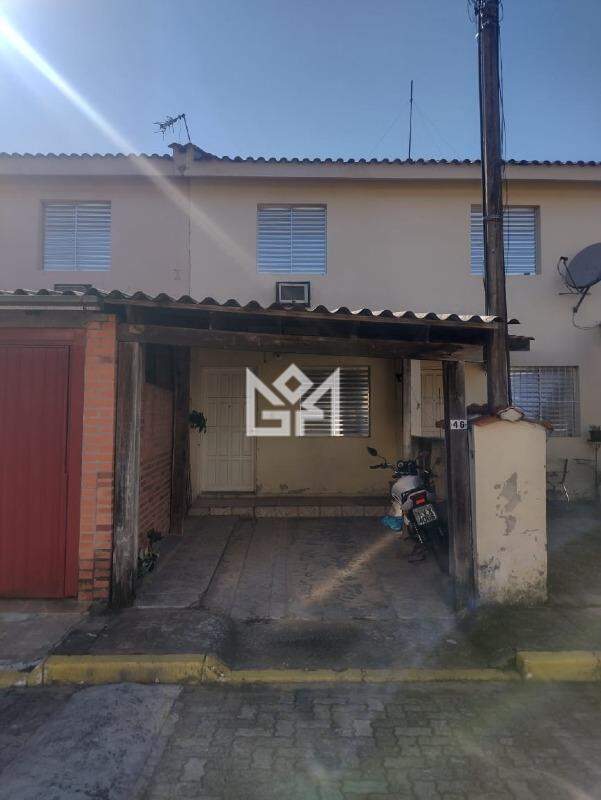 Sobrado com 2 quartos para aluguel, 56m² - São Vicente - Gravataí: 