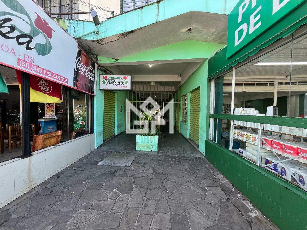 Loja com para aluguel, 30m² - Passo Da Areia - Porto Alegre: 