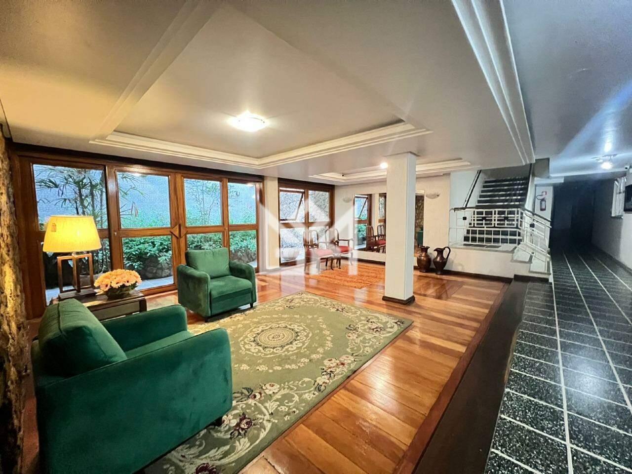 Apartamento com 2 quartos à venda, 40m² - Menino Deus - Porto Alegre: 