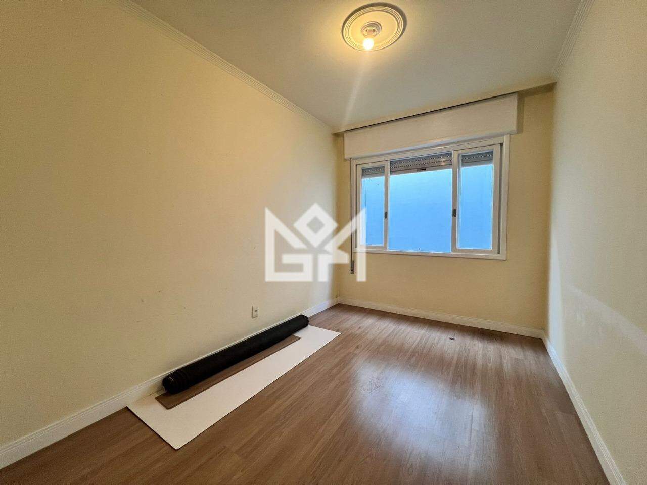 Apartamento com 2 quartos à venda, 40m² - Menino Deus - Porto Alegre: 
