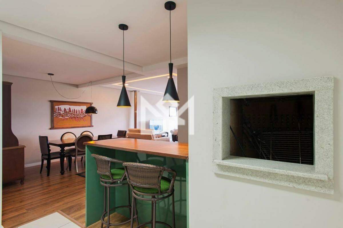 Apartamento Garden com 2 quartos para aluguel, 200m² - Centro - Gramado: 