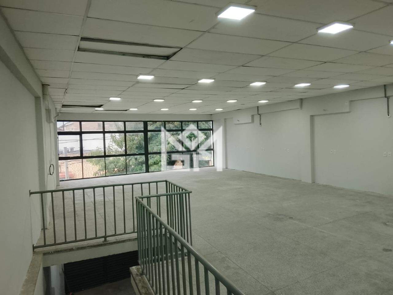 Pavilhão/Galpão/Depósito/Armazém com para aluguel, 400m² - Santa Maria Goretti - Porto Alegre: 