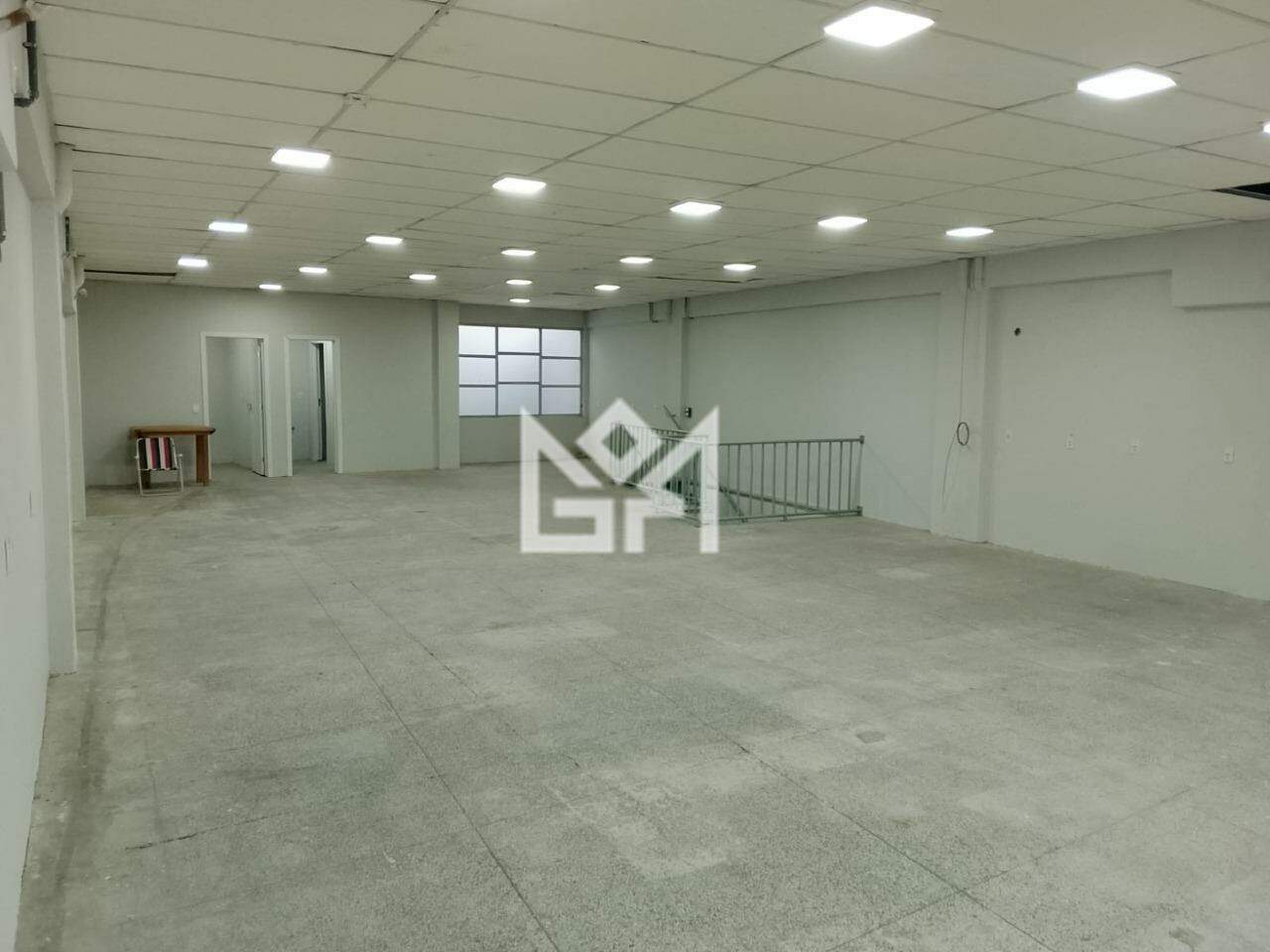 Pavilhão/Galpão/Depósito/Armazém com para aluguel, 400m² - Santa Maria Goretti - Porto Alegre: 