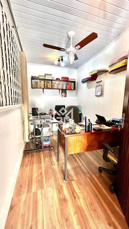 Casa com 2 quartos à venda, 150m² - Camaquã - Porto Alegre: 