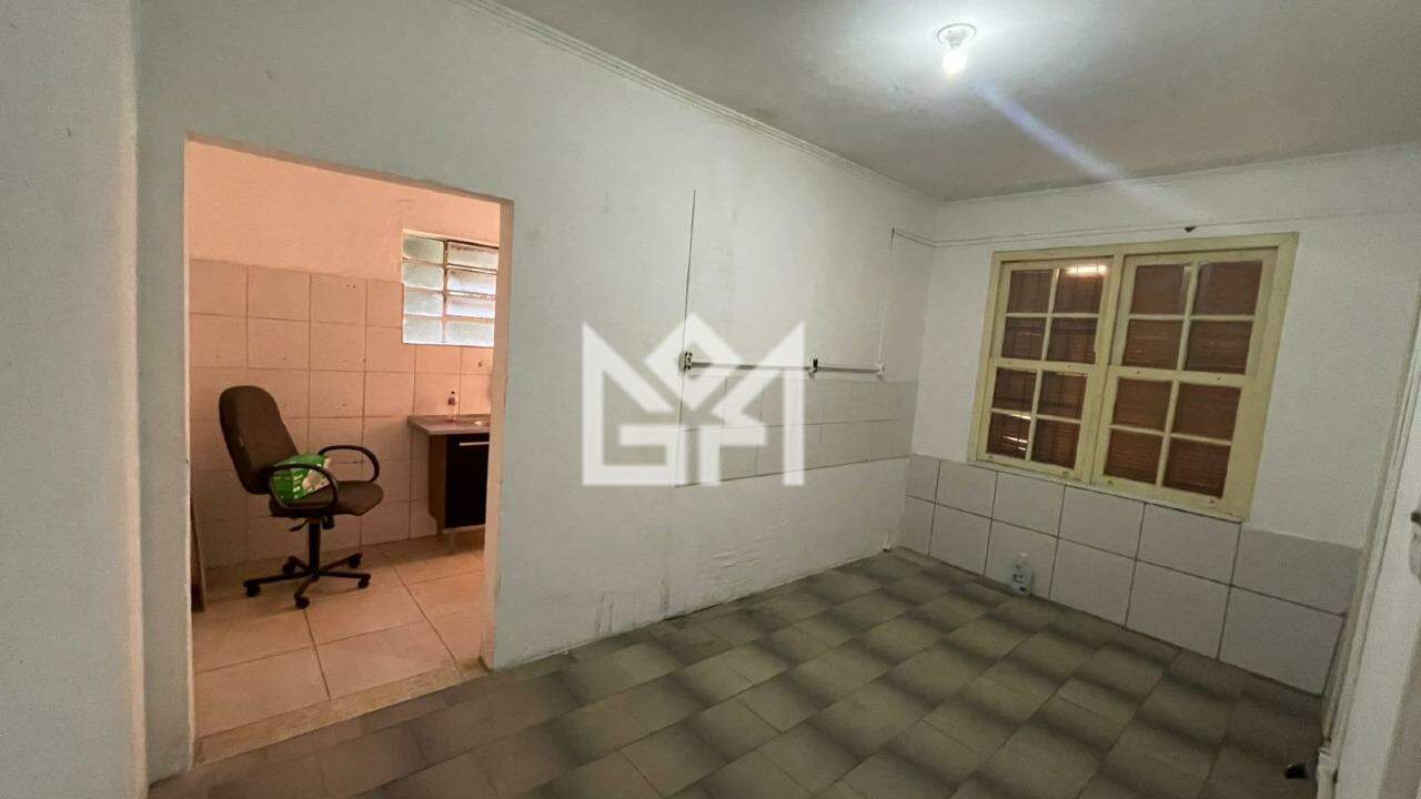 Casa com 2 quartos para aluguel, 90m² - Auxiliadora - Porto Alegre: 