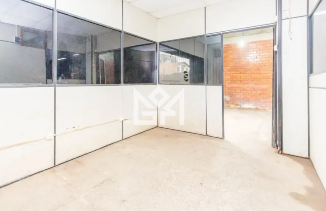 Pavilhão/Galpão/Depósito/Armazém com para aluguel, 200m² - Sarandi - Porto Alegre: 