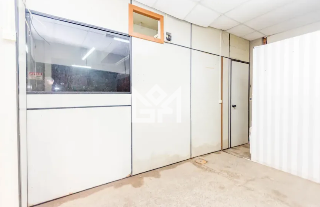 Pavilhão/Galpão/Depósito/Armazém com para aluguel, 200m² - Sarandi - Porto Alegre: 