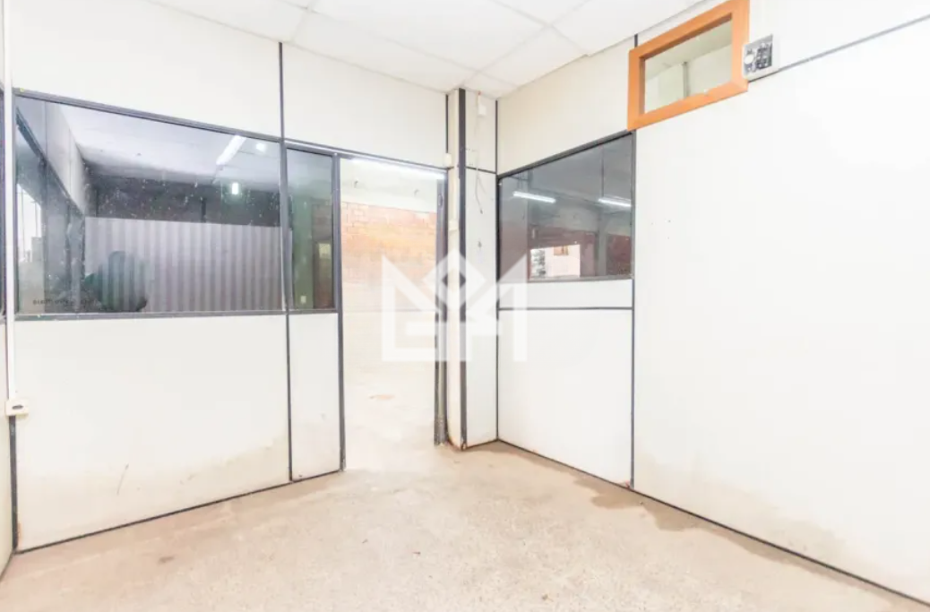 Pavilhão/Galpão/Depósito/Armazém com para aluguel, 200m² - Sarandi - Porto Alegre: 
