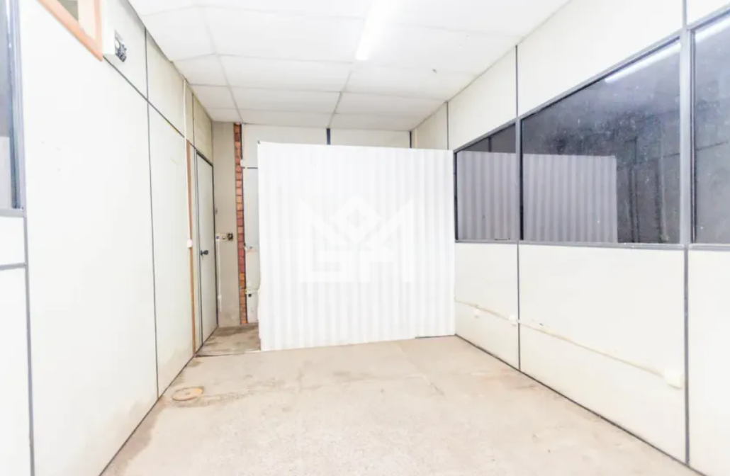 Pavilhão/Galpão/Depósito/Armazém com para aluguel, 200m² - Sarandi - Porto Alegre: 