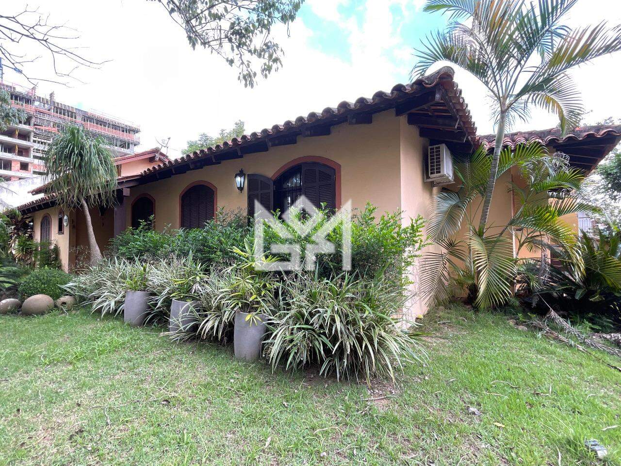 Casa com 4 quartos para aluguel, 250m² - Salgado Filho - Gravataí: 