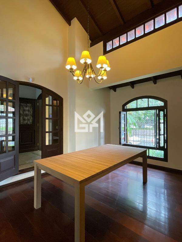 Casa com 4 quartos para aluguel, 250m² - Salgado Filho - Gravataí: 