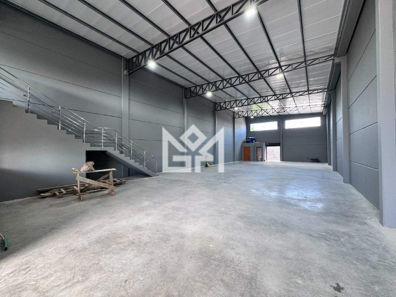 Pavilhão/Galpão/Depósito/Armazém com para aluguel, 400m² - Niterói - Canoas: 