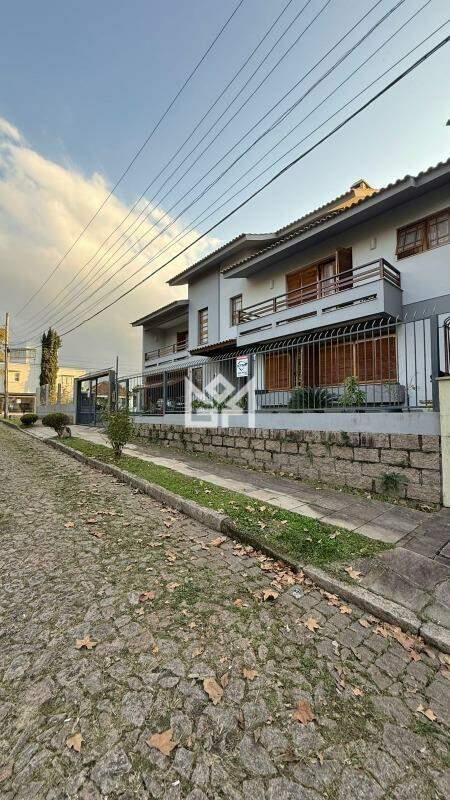 Casa com 3 quartos à venda, 264m² - Ipanema - Porto Alegre: 