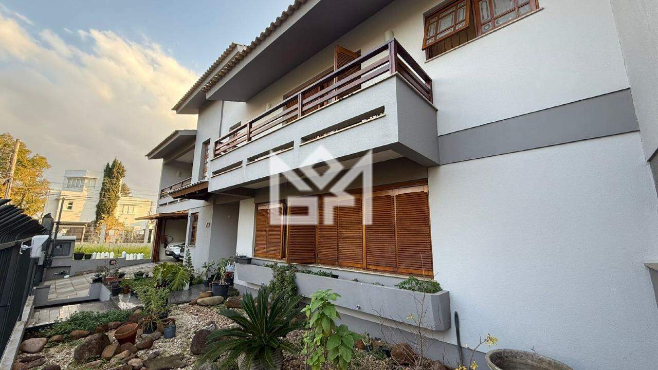 Casa com 3 quartos à venda, 264m² - Ipanema - Porto Alegre: 