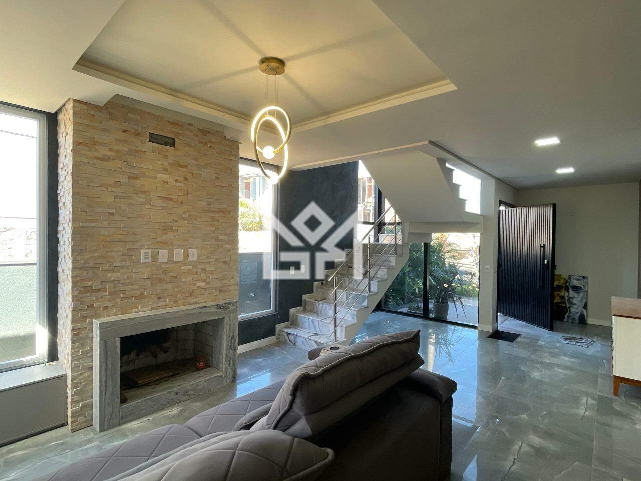 Sobrado com 5 quartos à venda, 272m² - Centro - Gravataí: 