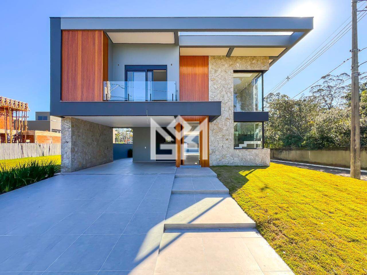 Casa com 3 quartos à venda, 242m² - Central Park - Cachoeirinha: 