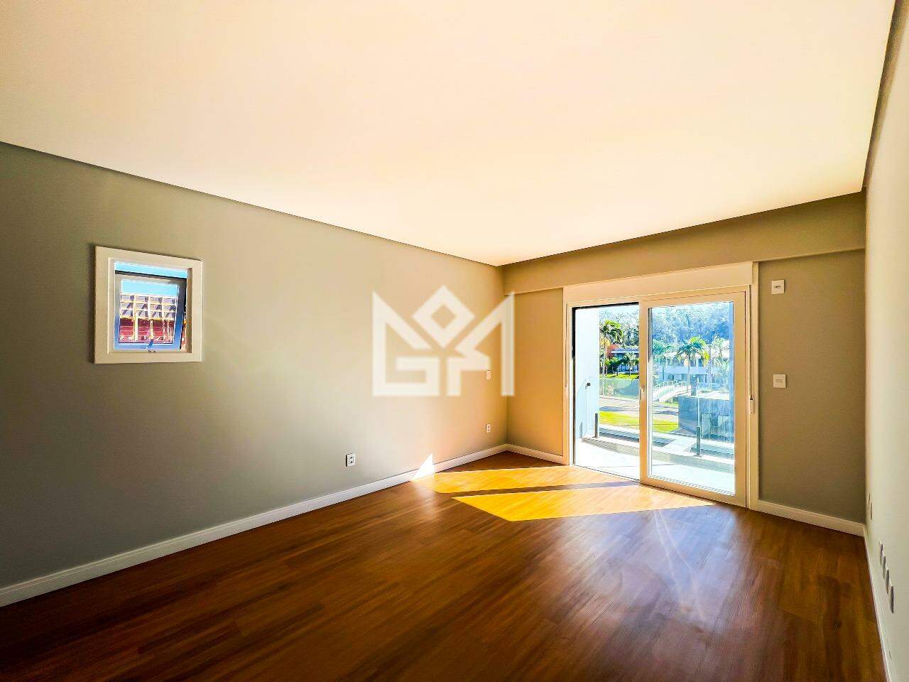 Casa com 3 quartos à venda, 242m² - Central Park - Cachoeirinha: 