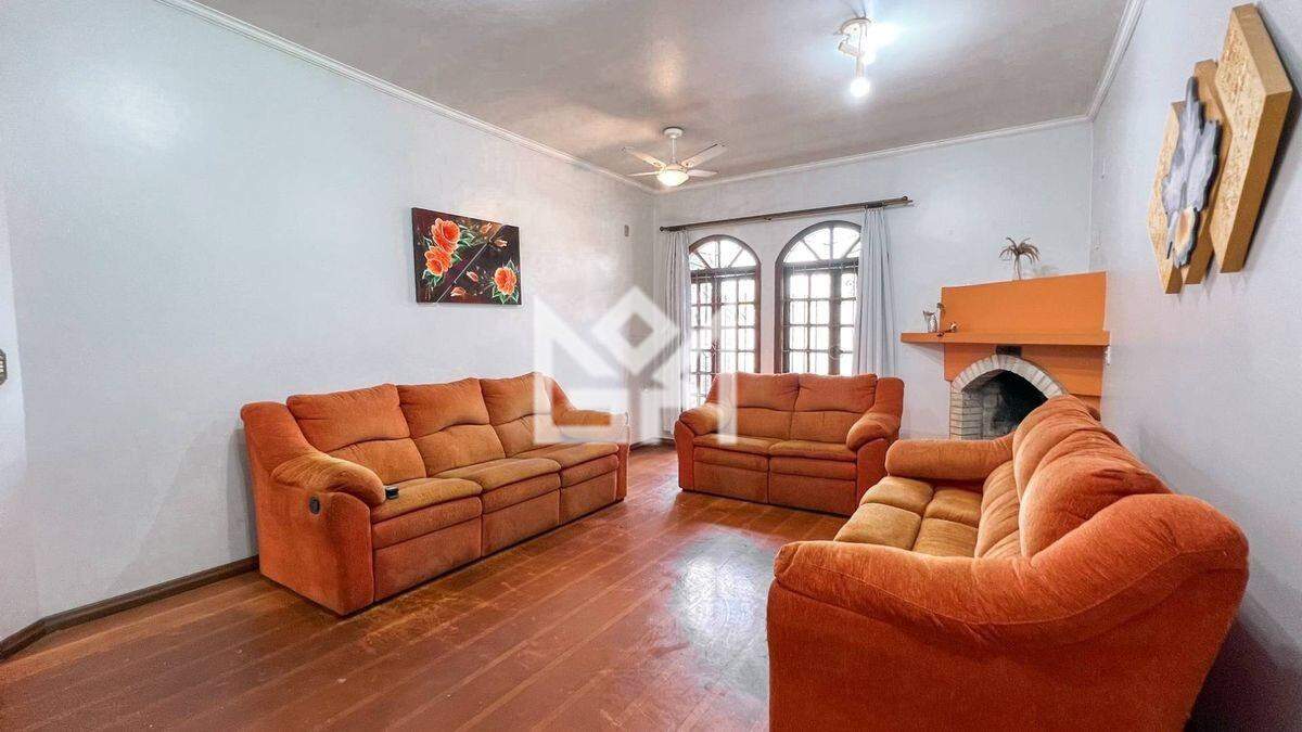 Sobrado com 4 quartos para aluguel, 341m² - Centro - Gravataí: 