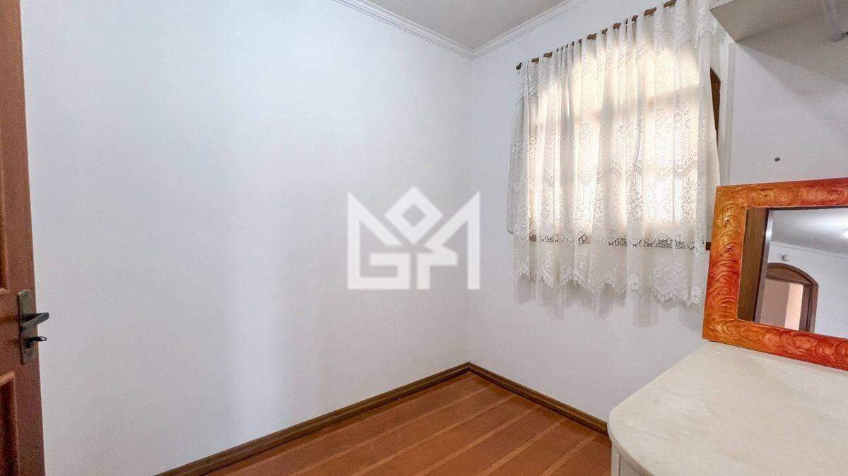 Sobrado com 4 quartos para aluguel, 341m² - Centro - Gravataí: 
