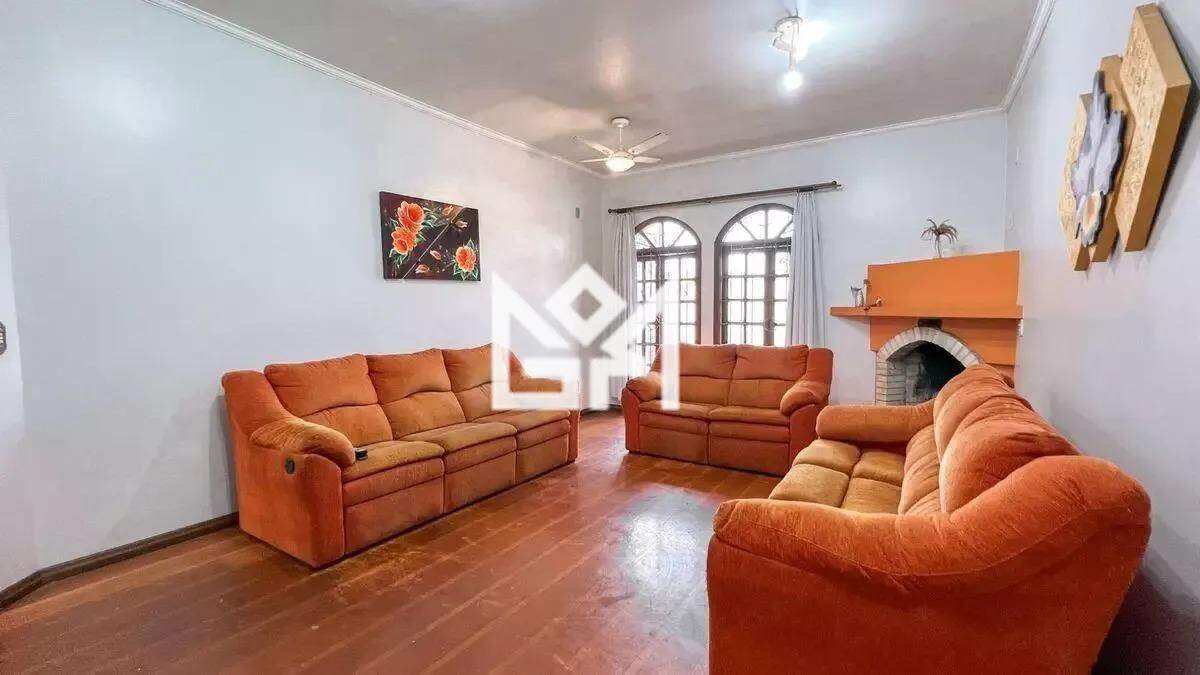 Sobrado com 4 quartos à venda, 341m² - Centro - Gravataí: 