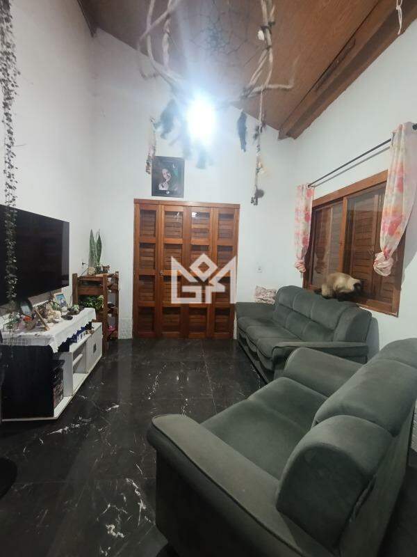Casa com 3 quartos à venda, 200m² - Santa Fé - Gravataí: 