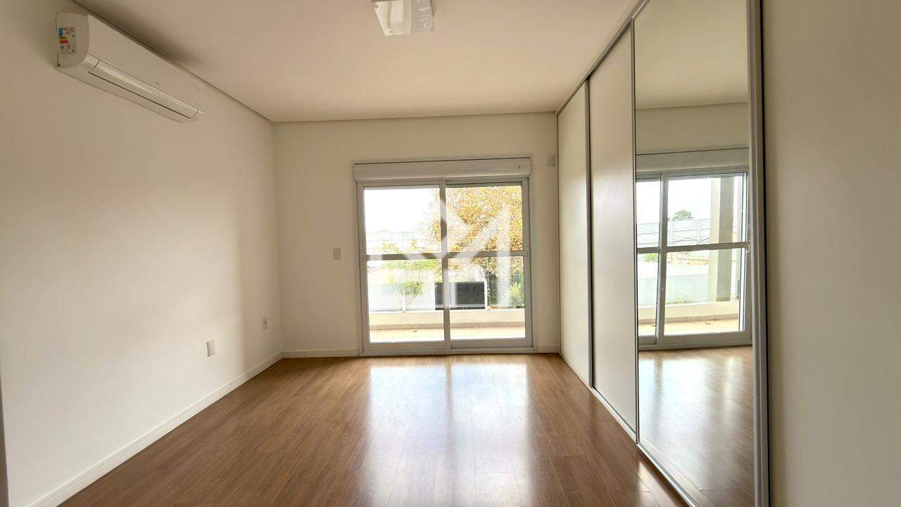 Sobrado com 2 quartos à venda, 101,25m² - São José - Canoas: 