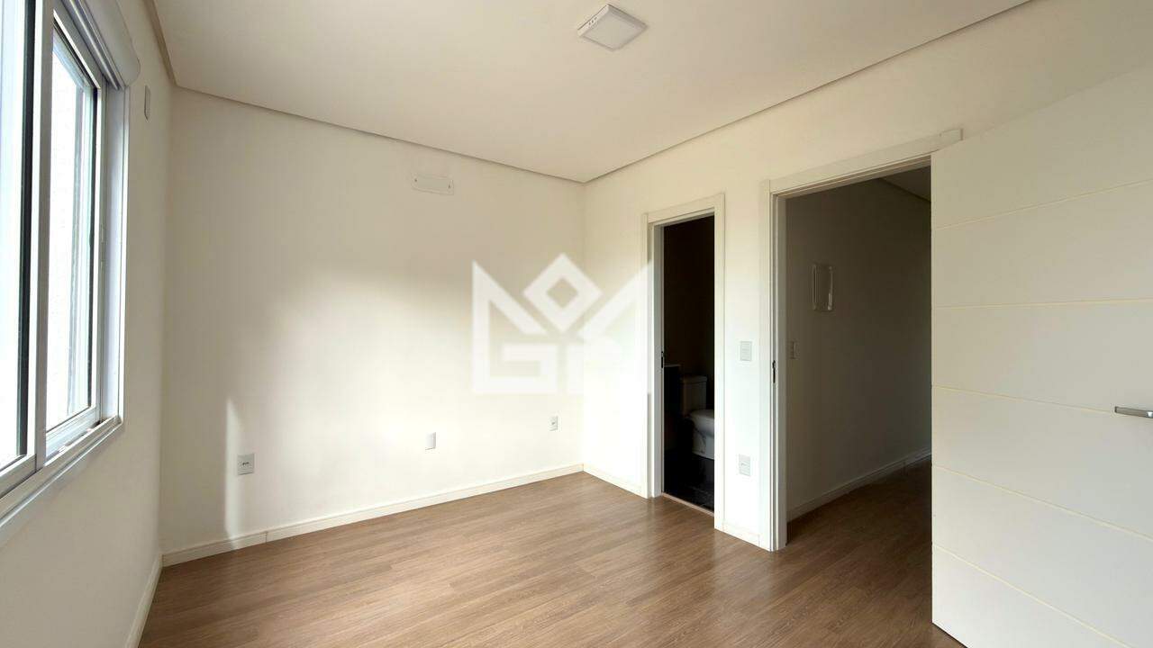 Sobrado com 2 quartos à venda, 101,25m² - São José - Canoas: 