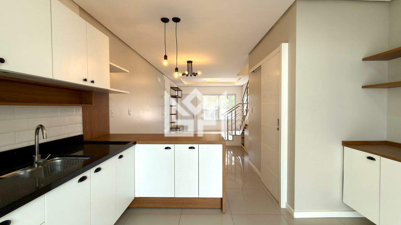 Sobrado com 2 quartos à venda, 101,25m² - São José - Canoas: 