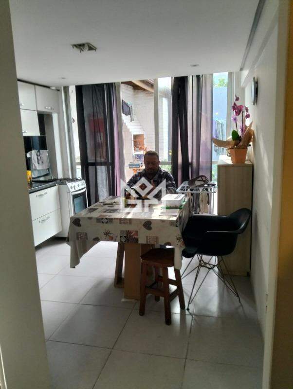 Apartamento Garden com 2 quartos para aluguel, 72m² - Santana - Porto Alegre: 